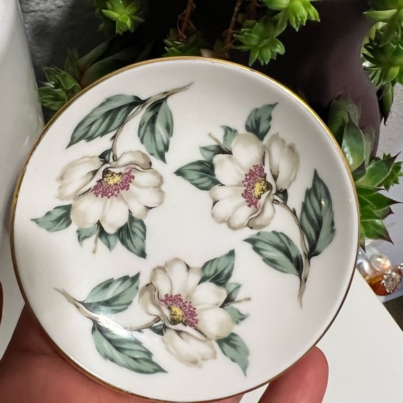 CROWN STAFFORDSHIRE SMALL PLATE AND KNIFE BUTTER DISH SET ENGLAND - Picture 5 of 8